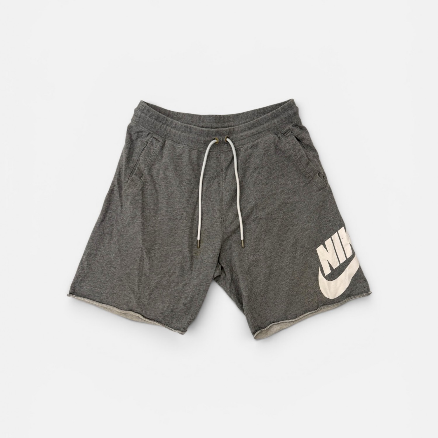 Nike Sportswear Γκρι Βαμβακερή Βερμούδα με Oversized Logo
